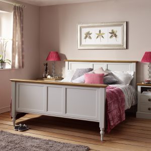 Double 3 Panelled Bed - Chatsworth