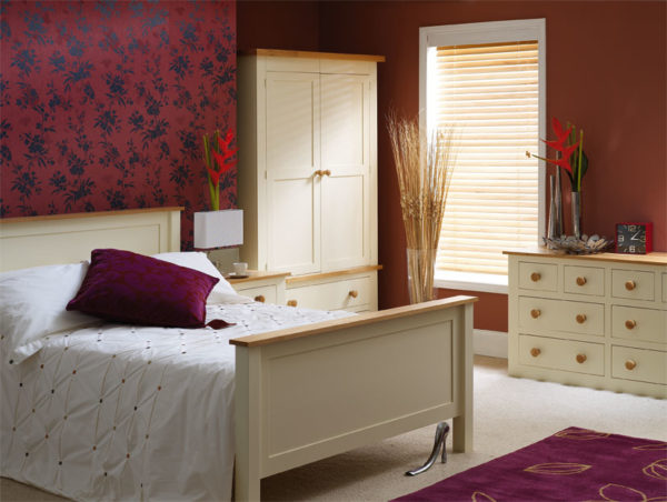 Double Panelled Bed - Lulworth